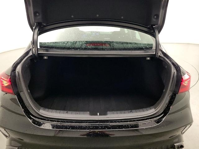 Photo of 2022 Black Kia Forte