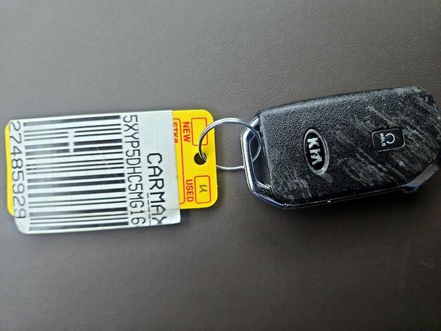 Photo of 2021 Black Kia Telluride