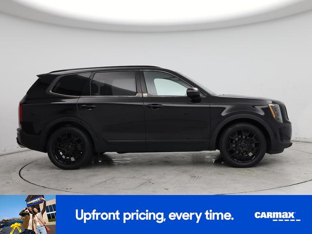 Photo of 2021 Black Kia Telluride