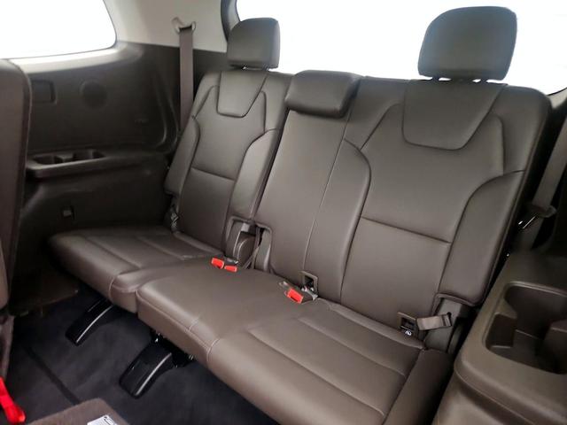 Photo of 2021 Black Kia Telluride