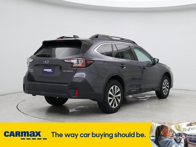 Photo of 2022 Gray Subaru Outback