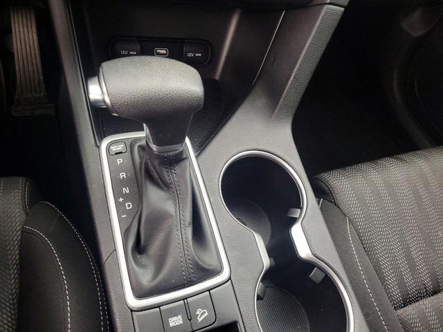Photo of 2021 White Kia Sportage