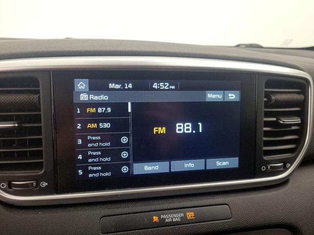 Photo of 2021 White Kia Sportage