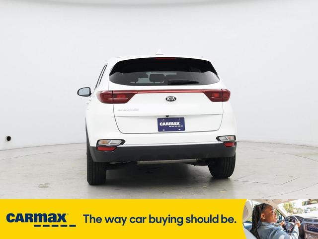 Photo of 2021 White Kia Sportage
