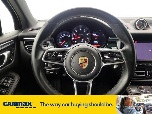 Photo of 2021 Black Porsche Macan