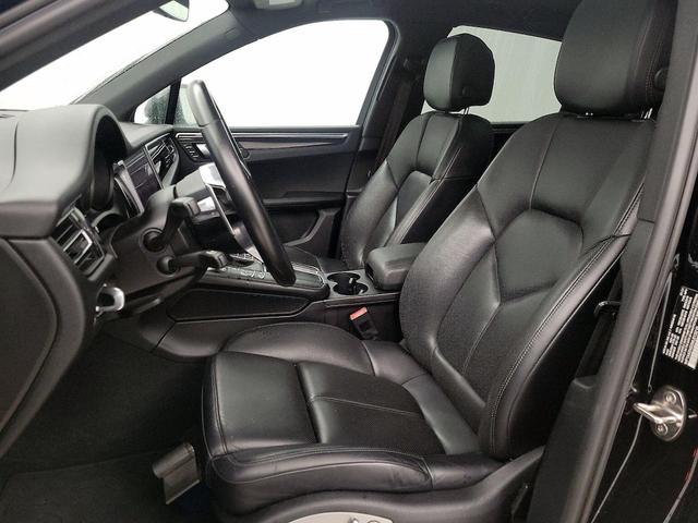 Photo of 2021 Black Porsche Macan