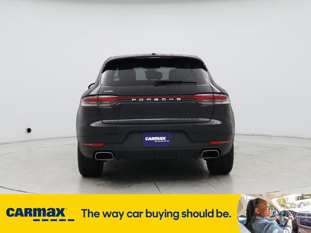 Photo of 2021 Black Porsche Macan
