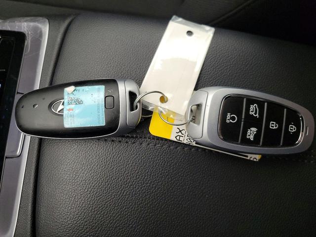 Photo of 2022 Blue Hyundai TUCSON