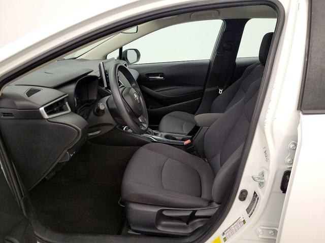 Photo of 2021 White Toyota Corolla