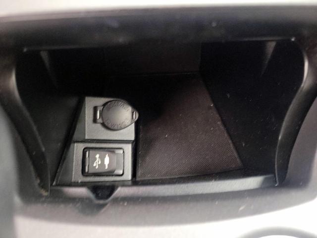 Photo of 2015 White Toyota Camry