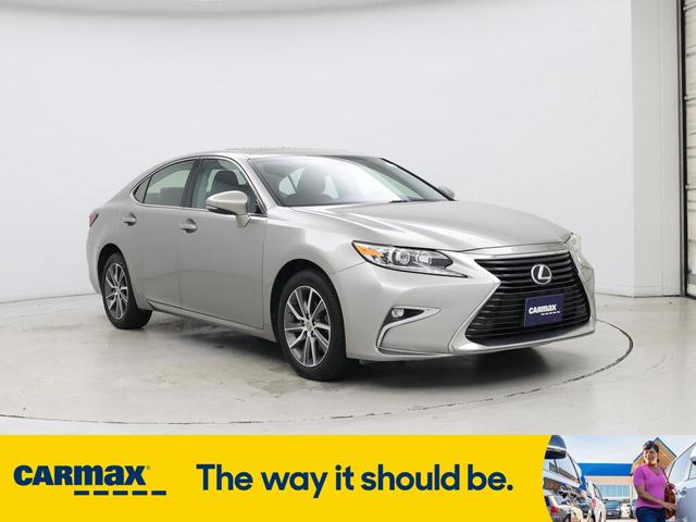 2016 Lexus Es 300h