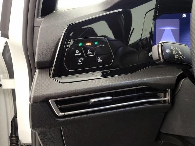 Photo of 2022 White Volkswagen Golf GTI