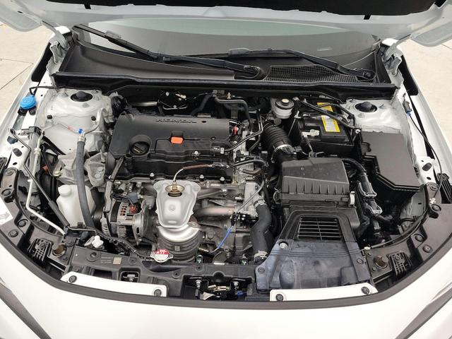 Photo of 2023 White Honda Civic