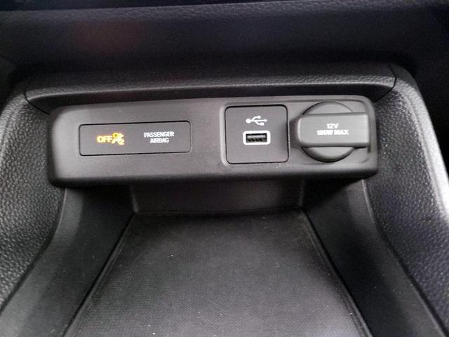 Photo of 2023 White Honda Civic