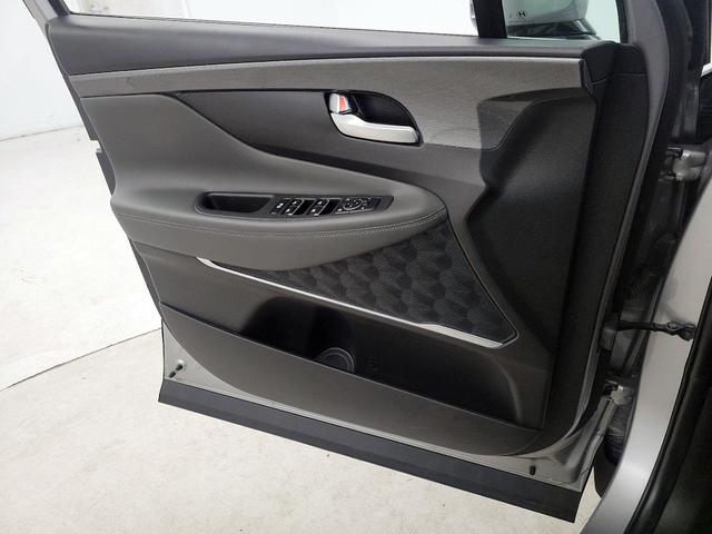 Photo of 2022 Silver Hyundai SANTA FE