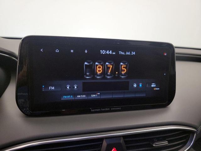 Photo of 2022 Silver Hyundai SANTA FE