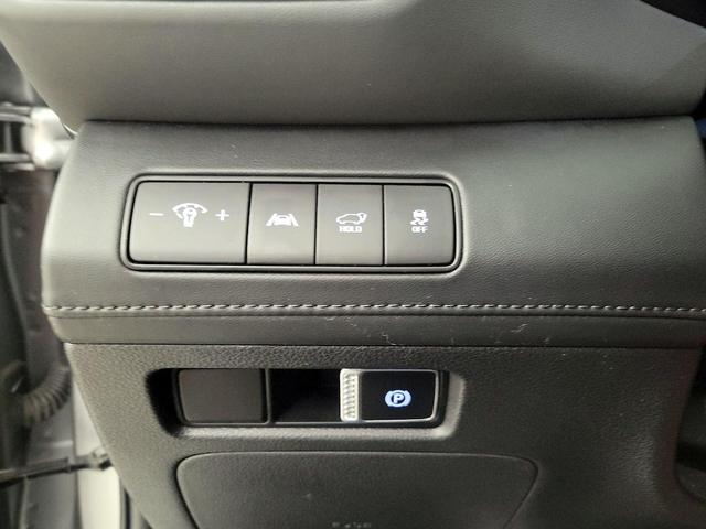Photo of 2022 Silver Hyundai SANTA FE