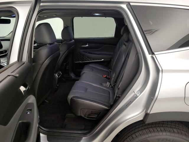 Photo of 2022 Silver Hyundai SANTA FE