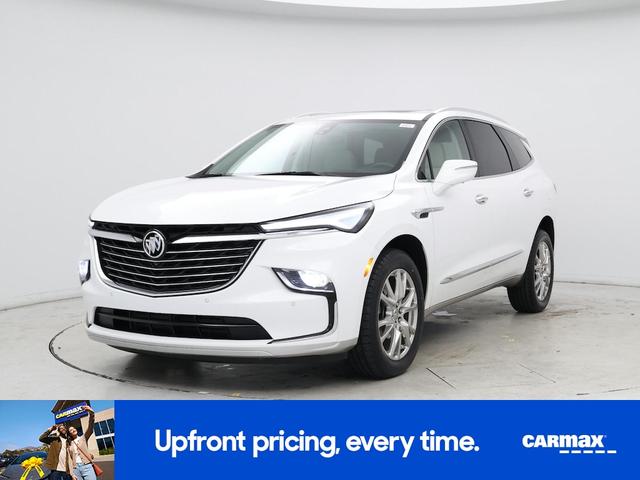 Photo of 2023 White Buick Enclave