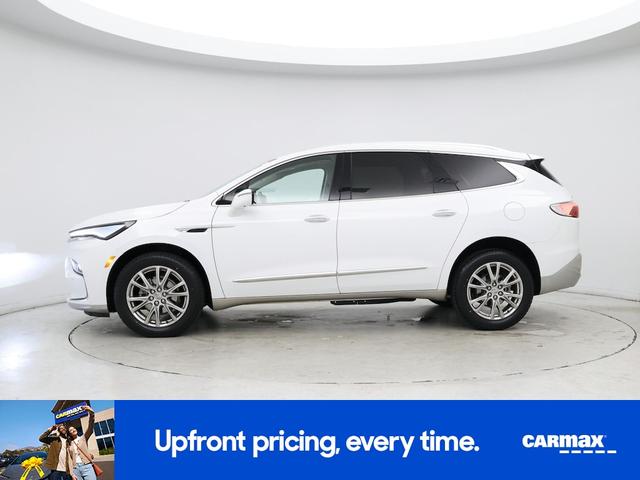 Photo of 2023 White Buick Enclave