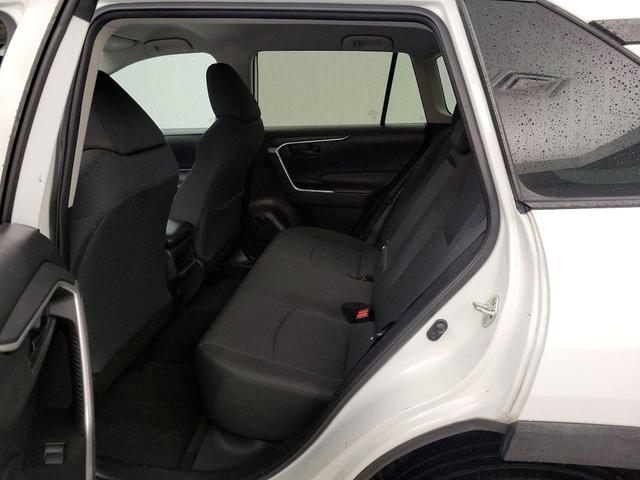 Photo of 2020 White Toyota RAV4
