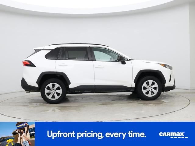 Photo of 2020 White Toyota RAV4