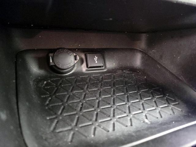 Photo of 2020 White Toyota RAV4