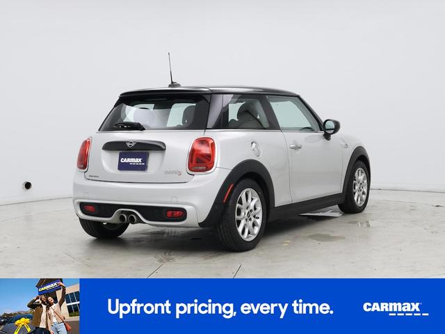Photo of 2021 White MINI Hardtop