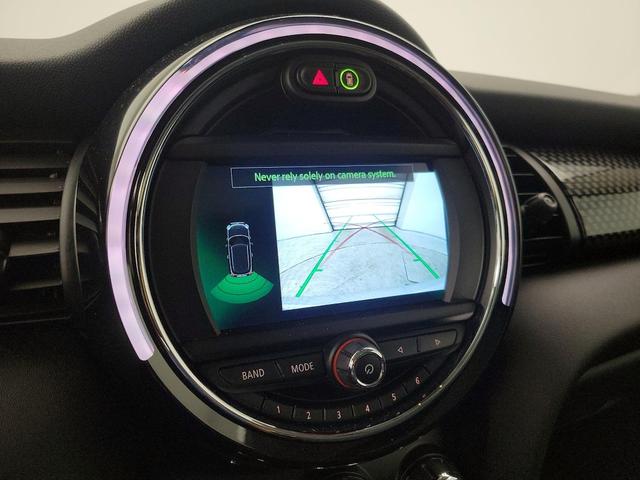Photo of 2021 White MINI Hardtop