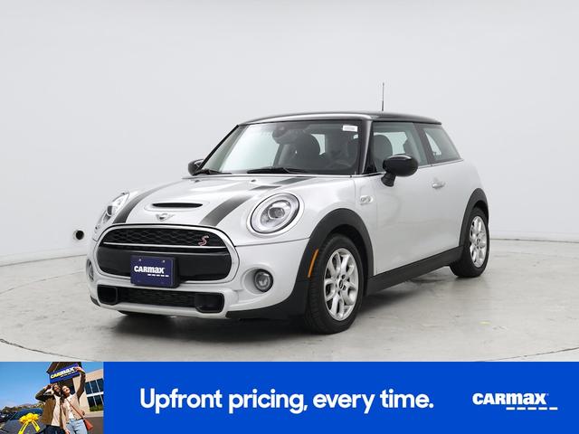 Photo of 2021 White MINI Hardtop