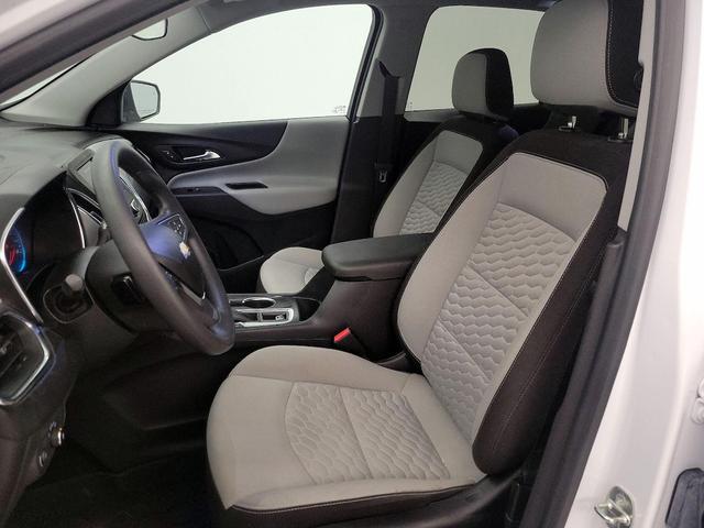 Photo of 2021 White Chevrolet Equinox