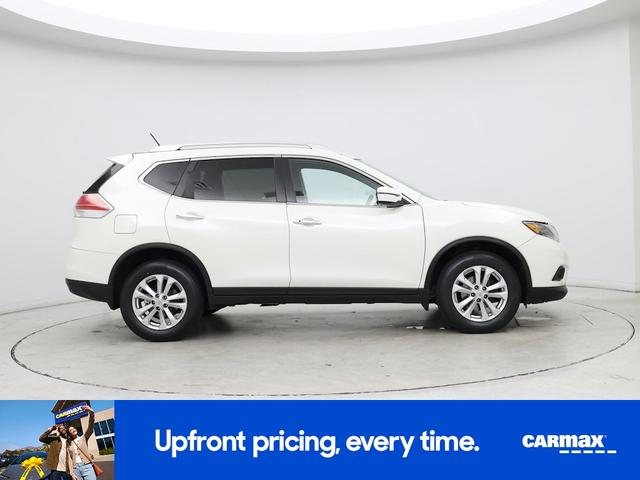Photo of 2016 White Nissan Rogue