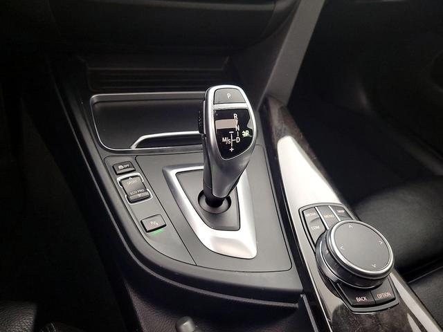 Photo of 2019 Orange BMW 430