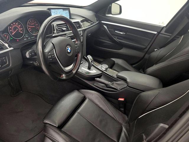 Photo of 2019 Orange BMW 430