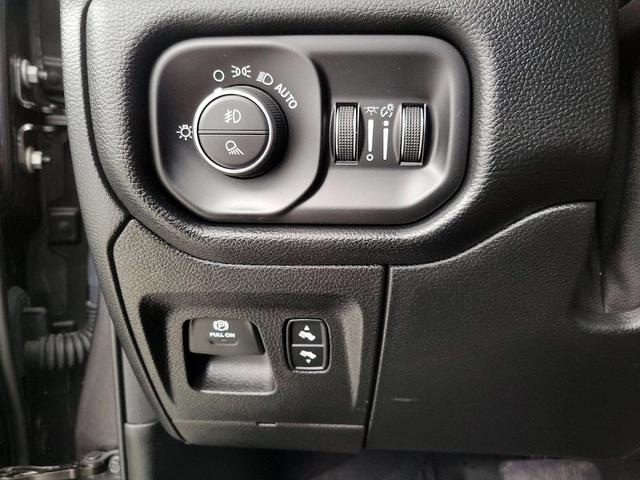 Photo of 2021 Gray RAM 1500