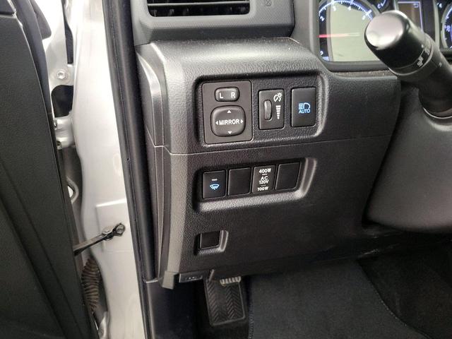 Photo of 2021 Silver Toyota 4Runner