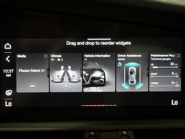 Photo of 2021 Silverstone Gray Metallic Alfa Romeo Giulia