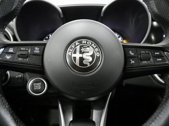 Photo of 2021 Silverstone Gray Metallic Alfa Romeo Giulia
