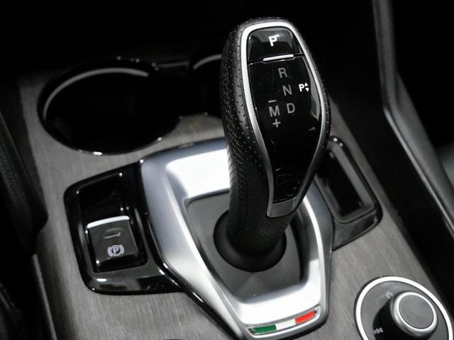 Photo of 2021 Silverstone Gray Metallic Alfa Romeo Giulia