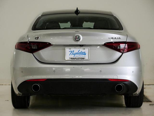 Photo of 2021 Silverstone Gray Metallic Alfa Romeo Giulia