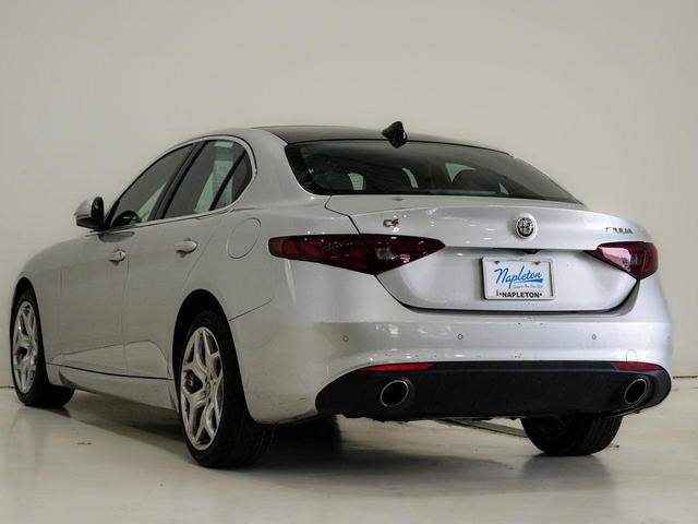 Photo of 2021 Silverstone Gray Metallic Alfa Romeo Giulia