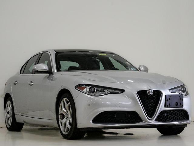 Photo of 2021 Silverstone Gray Metallic Alfa Romeo Giulia