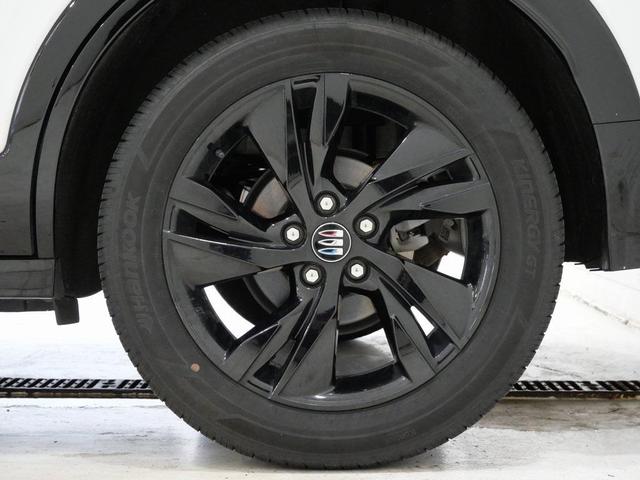 Photo of 2024 Summit White Buick Encore GX