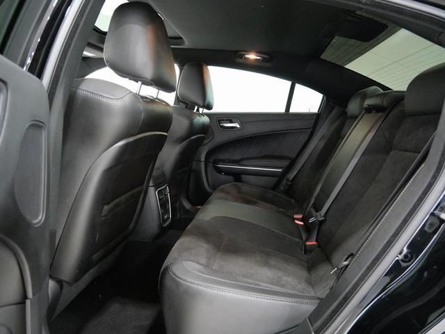 Photo of 2022 Pitch Black Clearcoat Dodge Charger