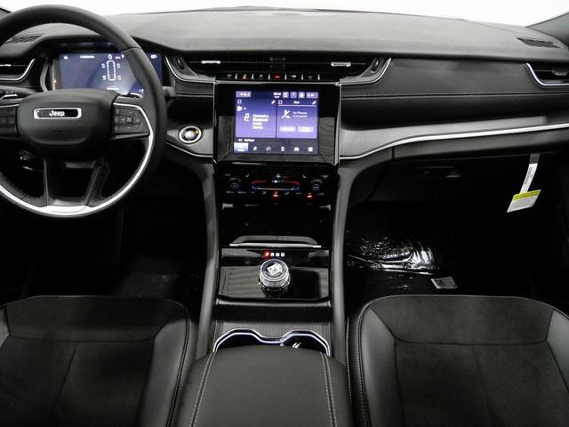 Photo of 2025 Velvet Red Pearlcoat Jeep Grand Cherokee L