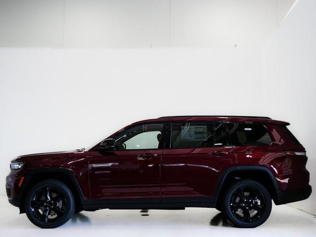 Photo of 2025 Velvet Red Pearlcoat Jeep Grand Cherokee L
