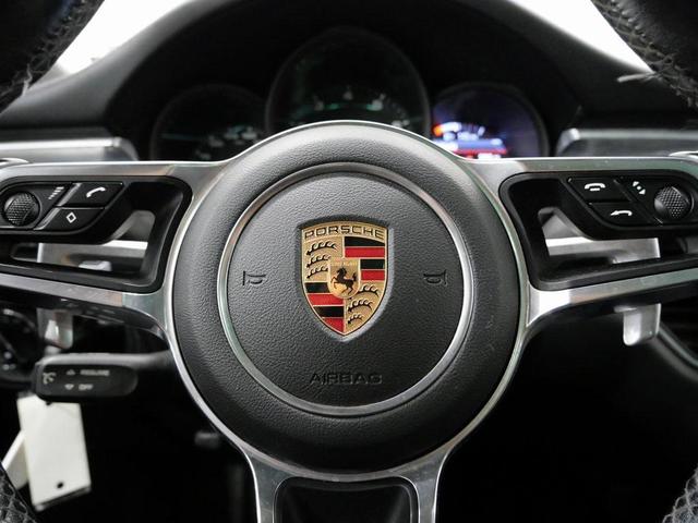 Photo of 2017 Volcano Grey Metallic Porsche Macan