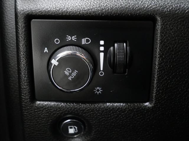Photo of 2021 Granite Crystal Metallic Clearcoat Jeep Grand Cherokee