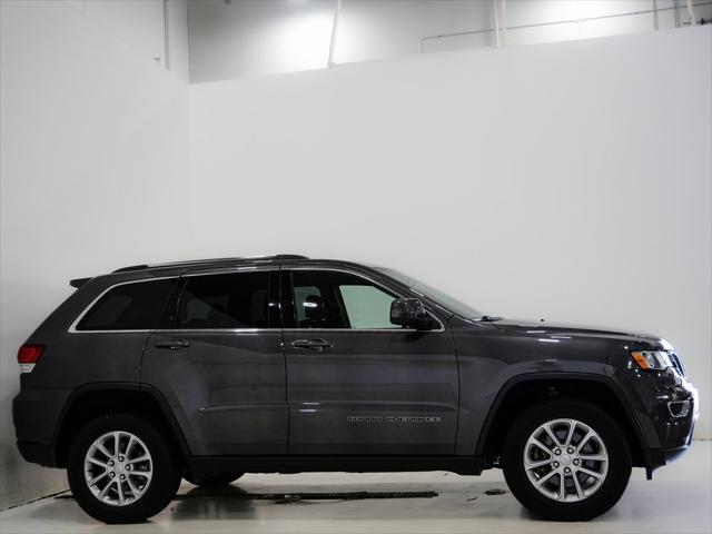 Photo of 2021 Granite Crystal Metallic Clearcoat Jeep Grand Cherokee