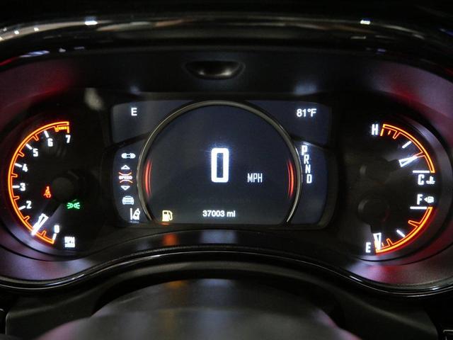 Photo of 2022 White Knuckle Clearcoat Dodge Durango